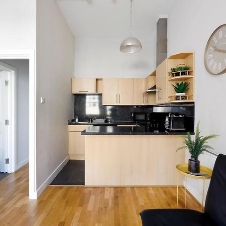Great 2 Bedroom Apt By The Beach And Town Brighton Екстериор снимка