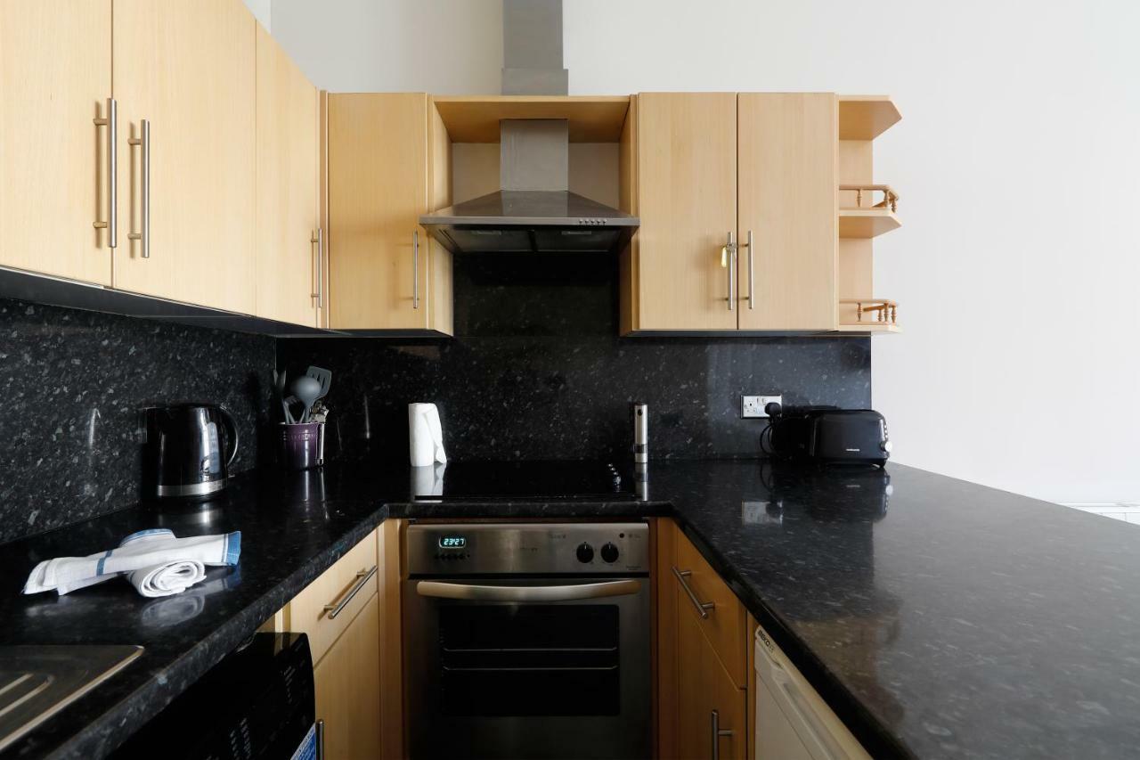 Great 2 Bedroom Apt By The Beach And Town Brighton Екстериор снимка